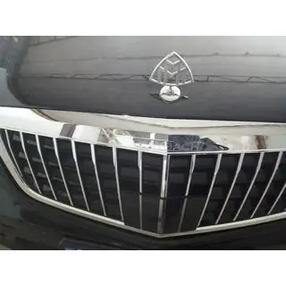 Jäähdyttimen säleikkö Maybach V2 (2009-2013) kuva 2