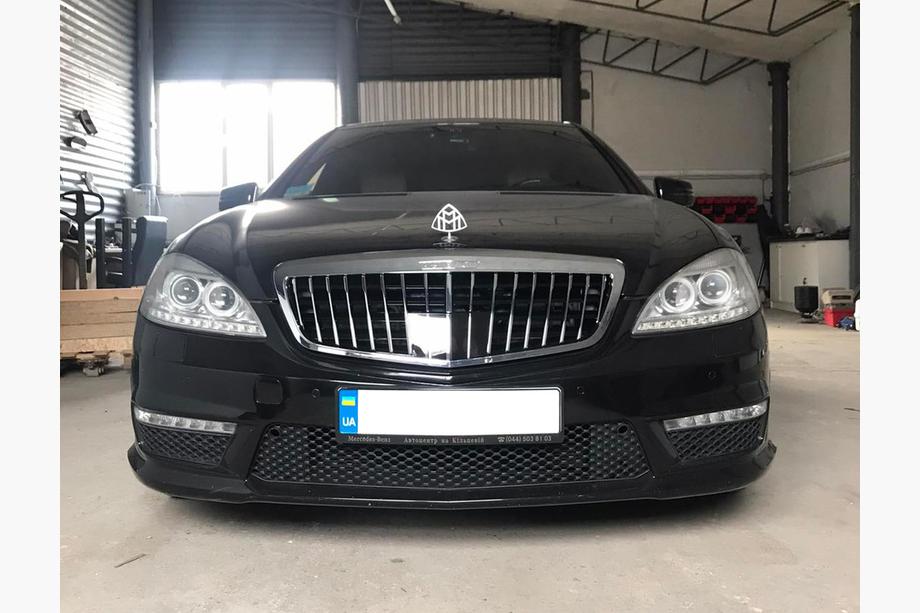 Mercedes S-сlass W221 2005–2013 Jäähdyttimen säleikkö Maybach V2 (2009-2013) Image