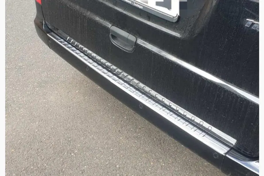 Mercedes Viano 2004–2014 Takapuskurin suojalista taivutuksella (Carmos V2, ruostumaton teräs) Image