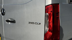Mercedes Sprinter W906 2006–2018 316 cdi embleemi kuva 2