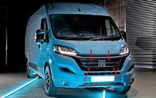 Fiat Ducato 2006–2025 Ruostumattomat teräskoristeet etusäleikköön 2022+ (3 kpl) kuva 1