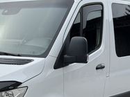 Mercedes Sprinter W907/W910 2018– Ikkunatuuliohjaimet, ura-asennus (2 kpl, Heko) kuva 3