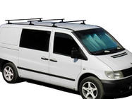 Mercedes Vito W638 1996–2003 Poikkitangot alkuperäisiin kiinnityspisteisiin, mustat Kenguru (3 kpl) kuva 1