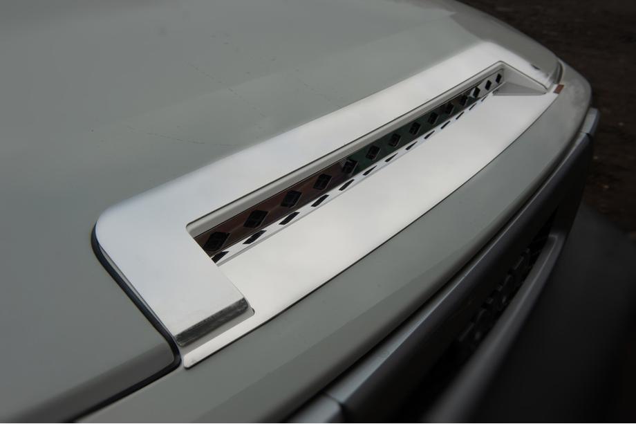 Toyota FJ Cruiser 2006–2022 Krominen konepellin lista (ruostumaton teräs) Image