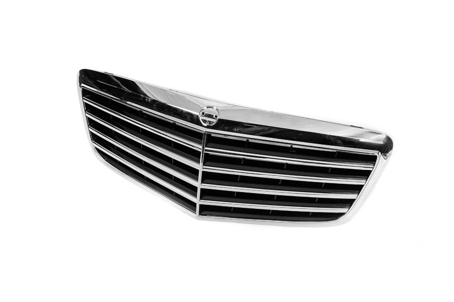 Mercedes E-class W211 2002–2009 Etusäleikkö (AMG) Kuva 2